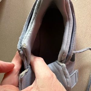 Women’s size 6 basketball shoes